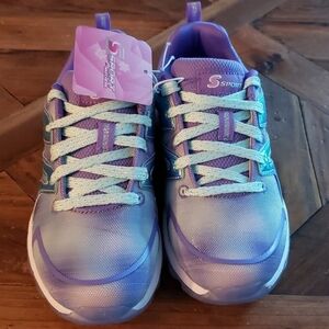 𝅺GIRLS Skechers Sneakers